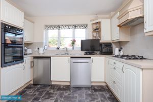 Kitchen- click for photo gallery